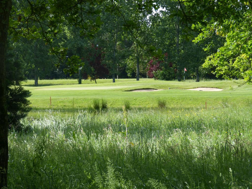 Hotel Anjou Golf And Country Club Champigné Exterior foto